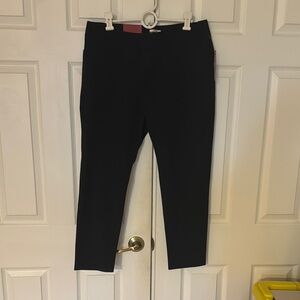 Merona Black Ankle Cropped Pants with Stretchy Fit
